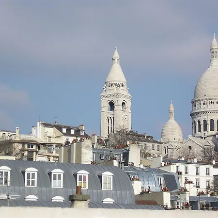 Regyn's Montmartre Hotel 2*