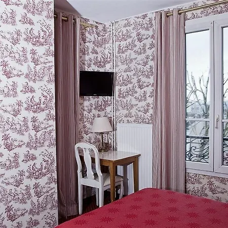 Hotel Regyn's Montmartre Parigi