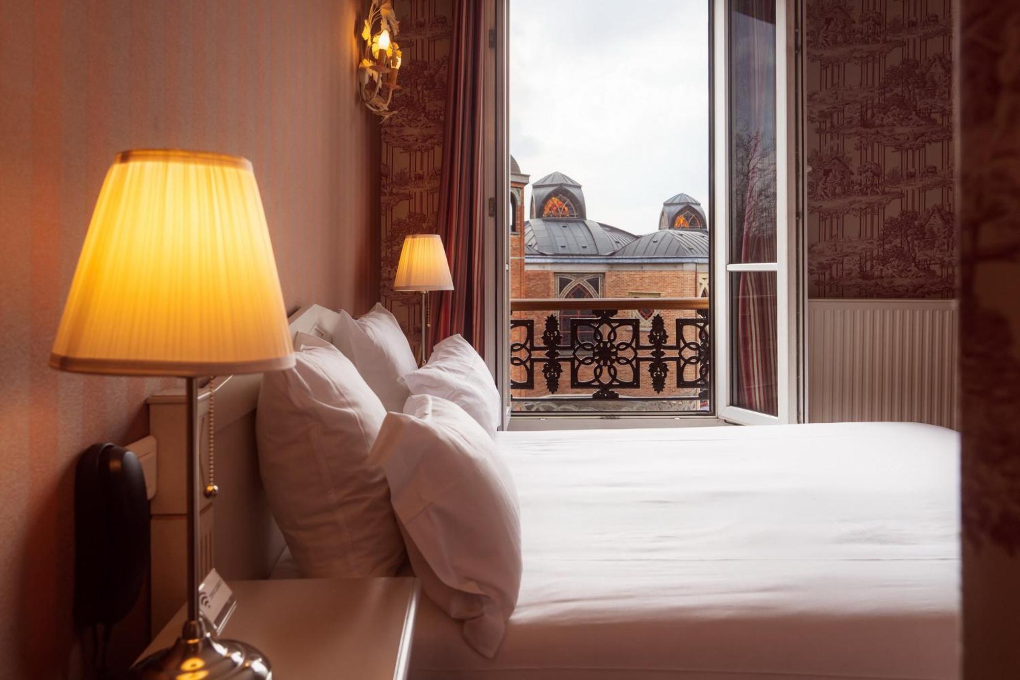 Hotel Regyn's Montmartre 2*