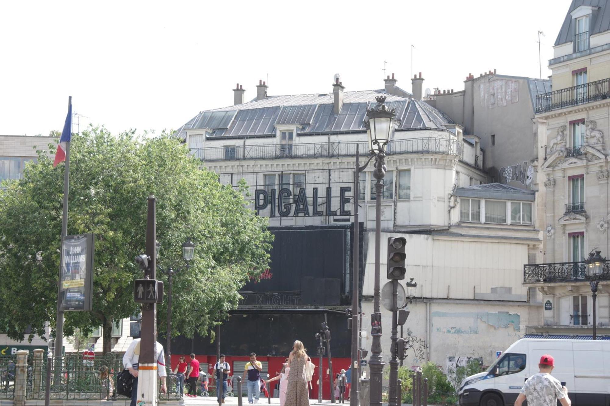 Regyn's Montmartre Hotel 2*