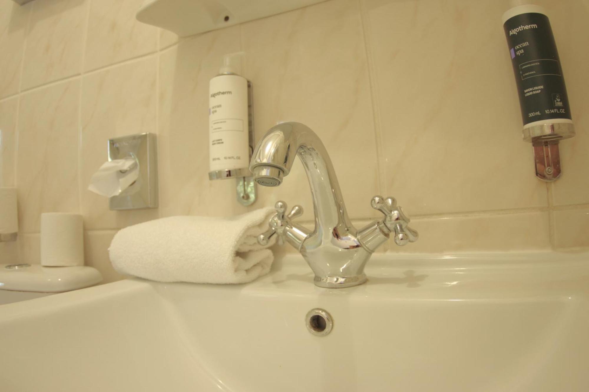 Regyn's Montmartre 2* Parigi