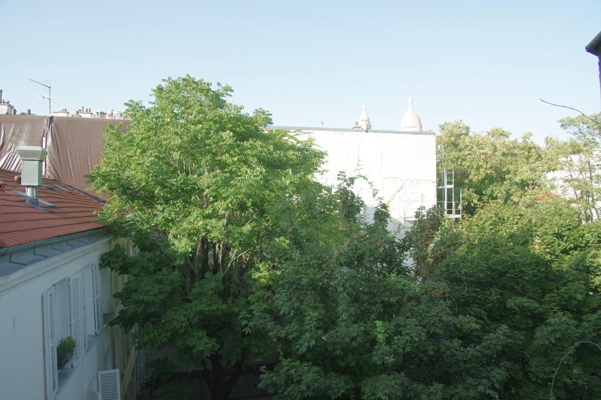 Regyn's Montmartre 2*