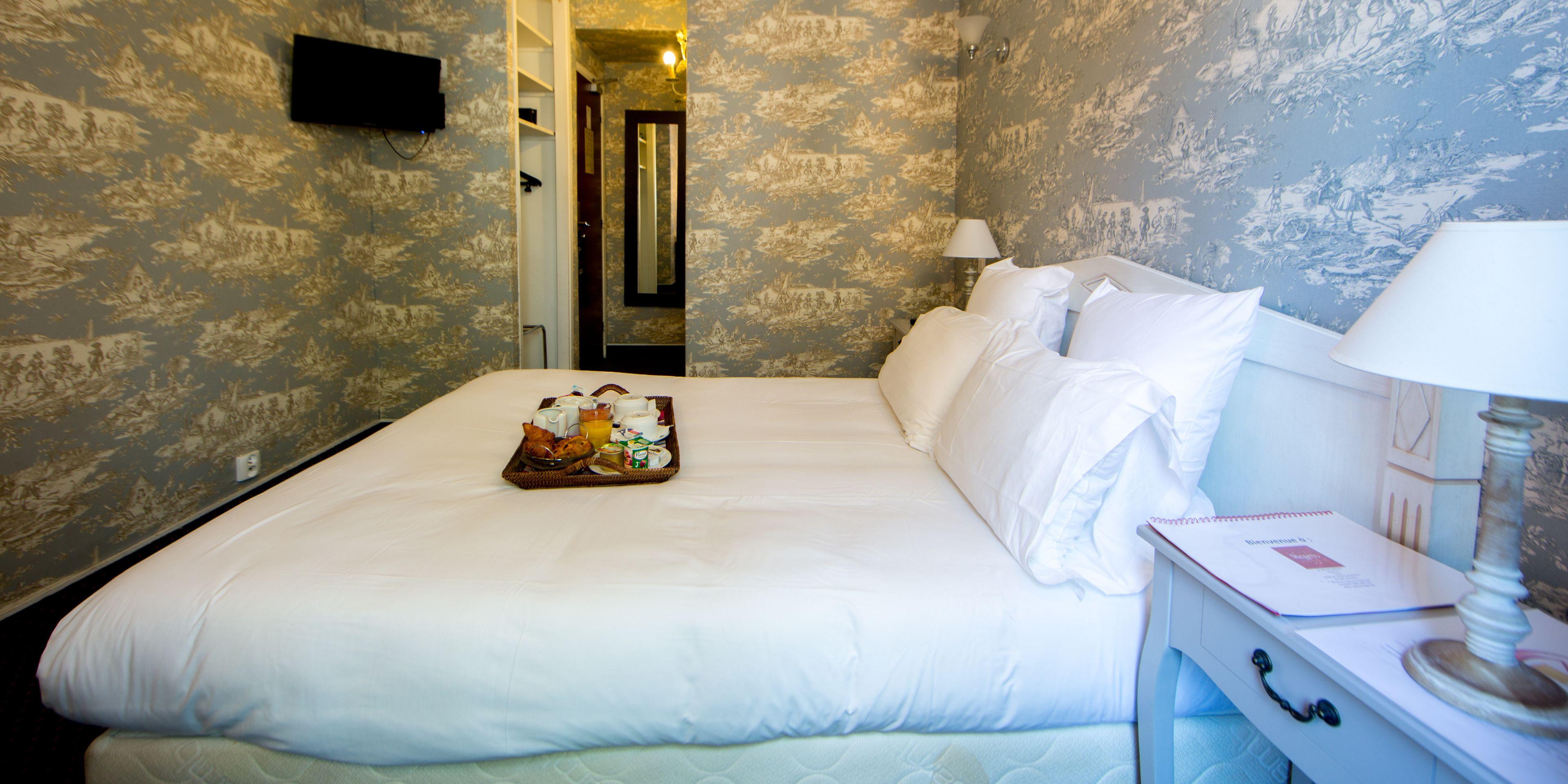 Hotel Regyn's Montmartre Parigi