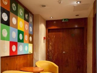 Regyn's Montmartre Hotel