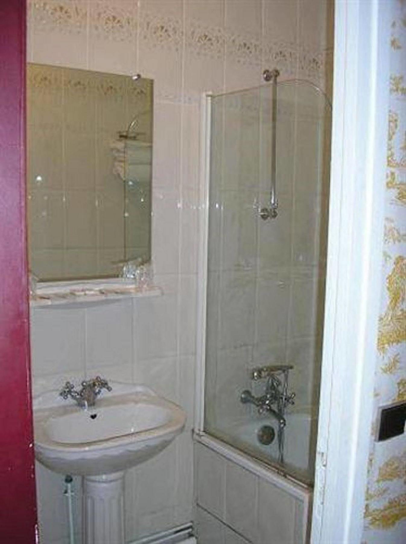 Hotel Regyn's Montmartre 2*